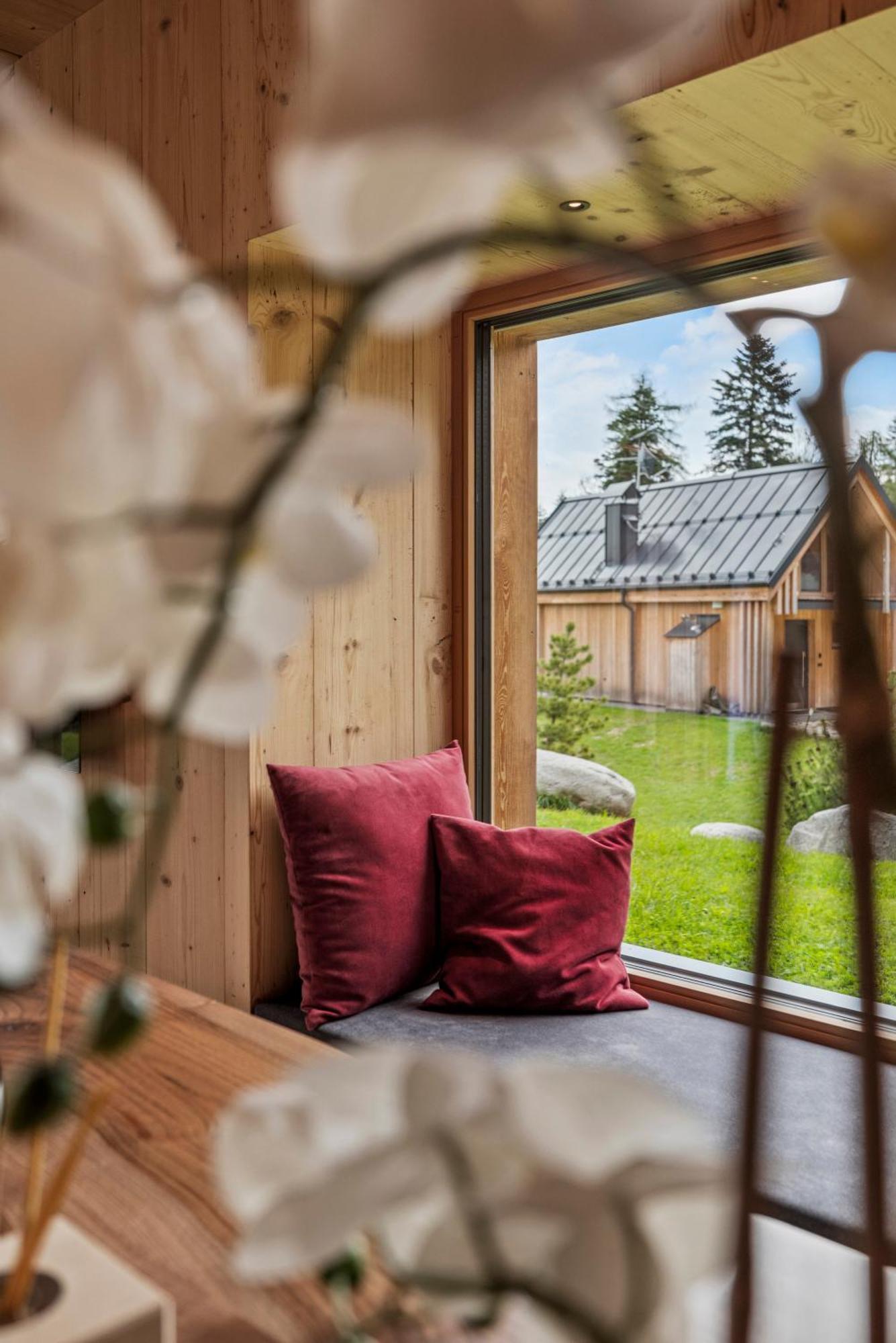 New Opening "Sissi Chalets" - Unique Luxury Hideaway With Mountain View & Sauna Mendola Buitenkant foto