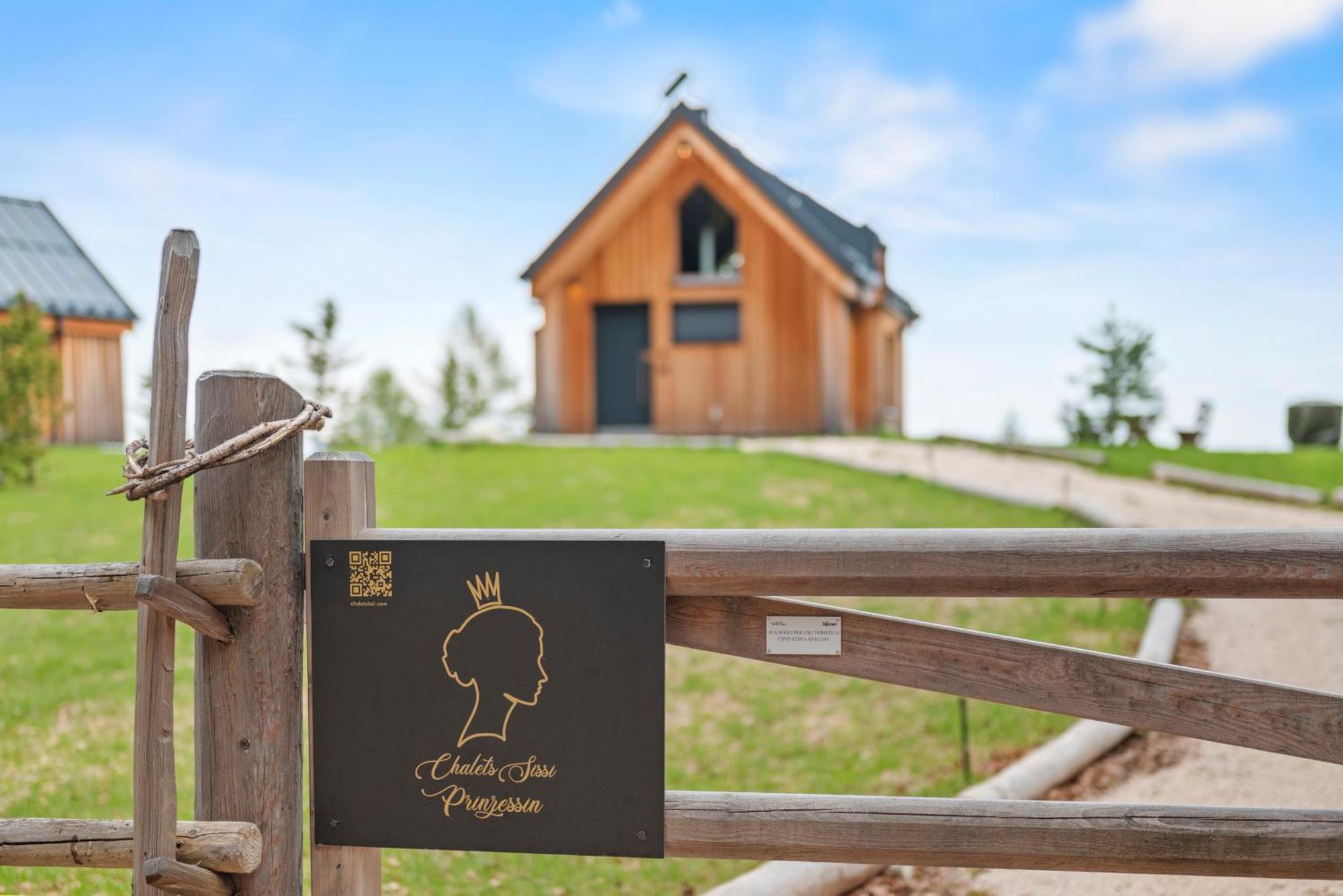 New Opening "Sissi Chalets" - Unique Luxury Hideaway With Mountain View & Sauna Mendola Buitenkant foto