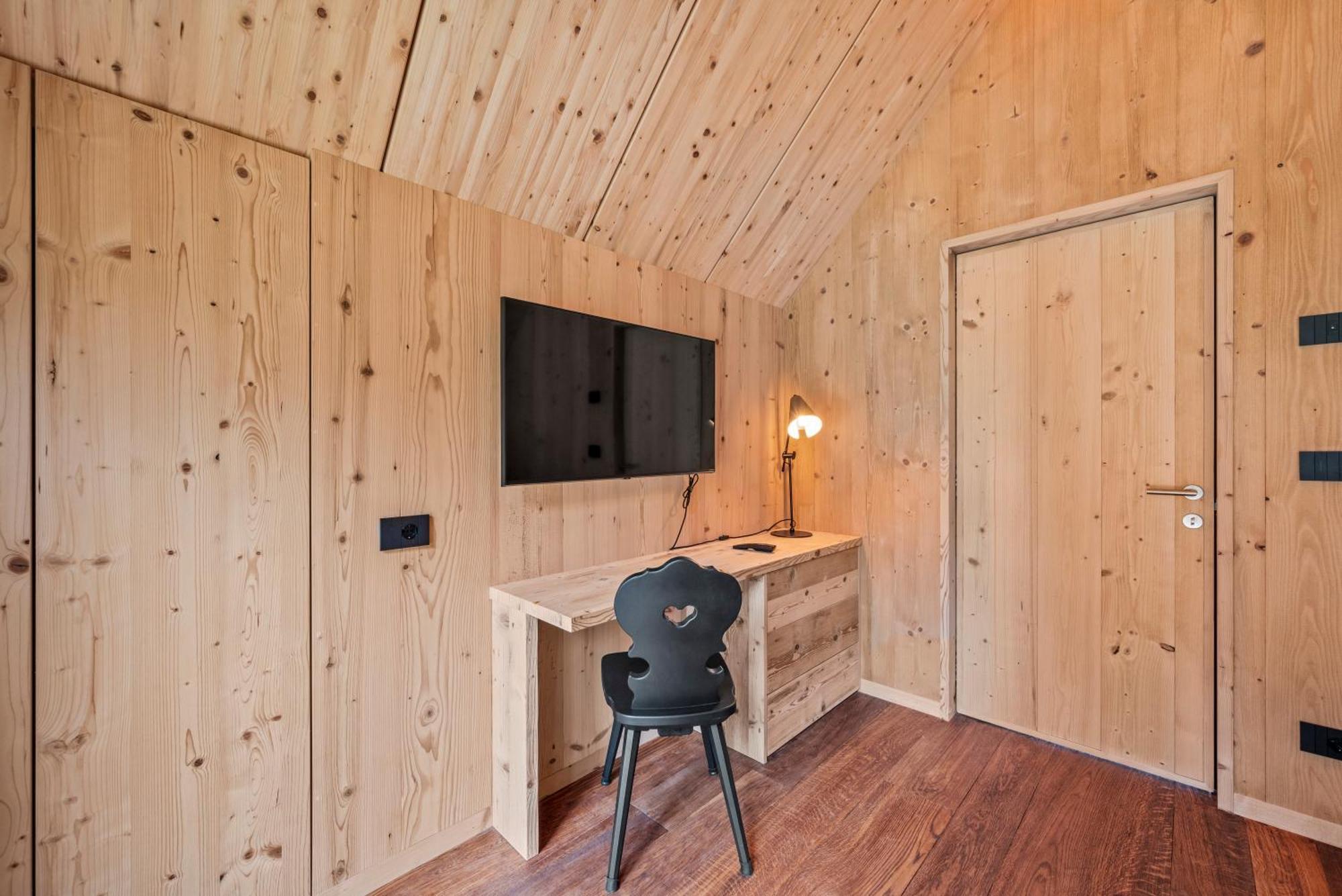 New Opening "Sissi Chalets" - Unique Luxury Hideaway With Mountain View & Sauna Mendola Buitenkant foto